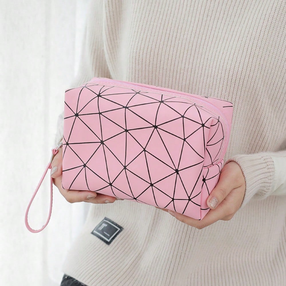 Geometric Luminous Makeup Bag  - đánh giá và giá Tech Accessories Travel Organizer Pouch