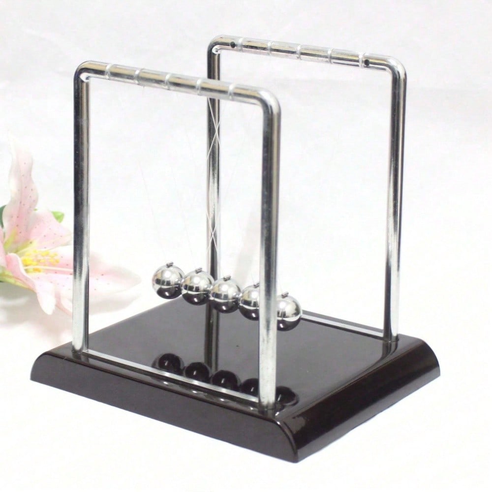 Black Metal Newton's Cradle Ba - đánh giá và giá Tech Desktop Accessories