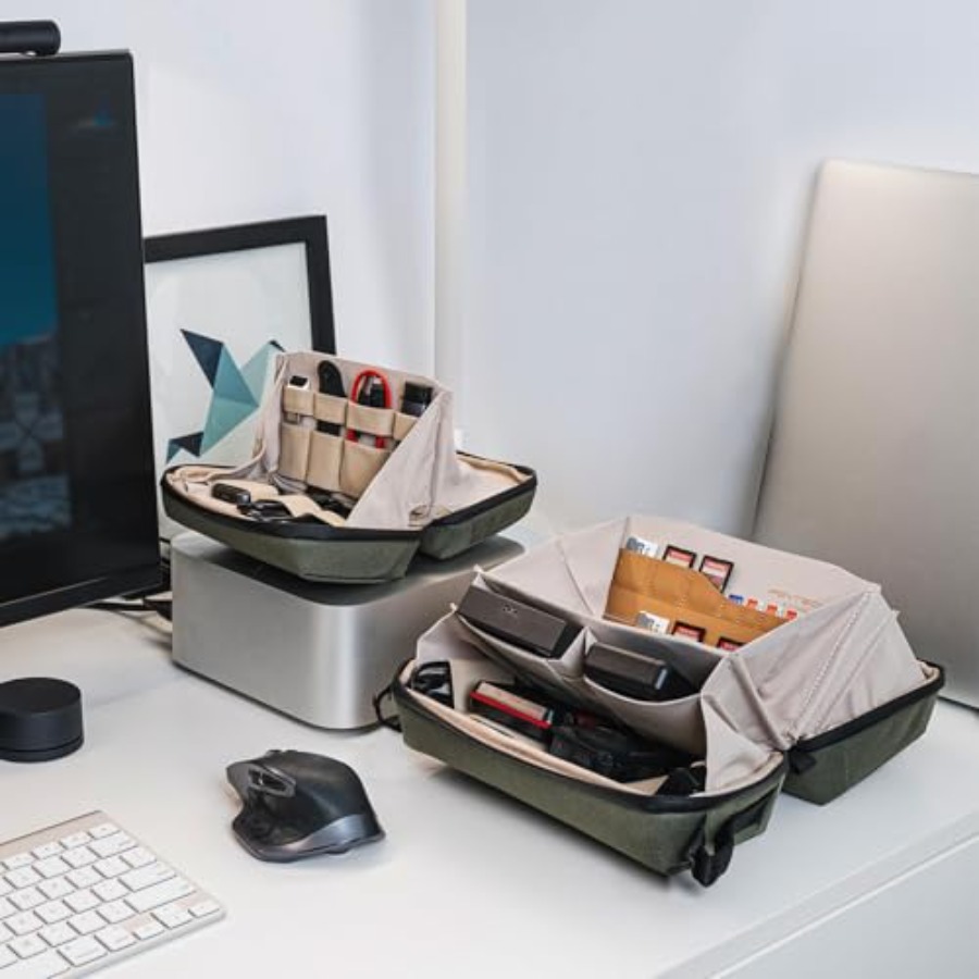 Travel Tech Organizer Waterpro - đánh giá và giá Tech Accessories Travel Organizer Pouch
